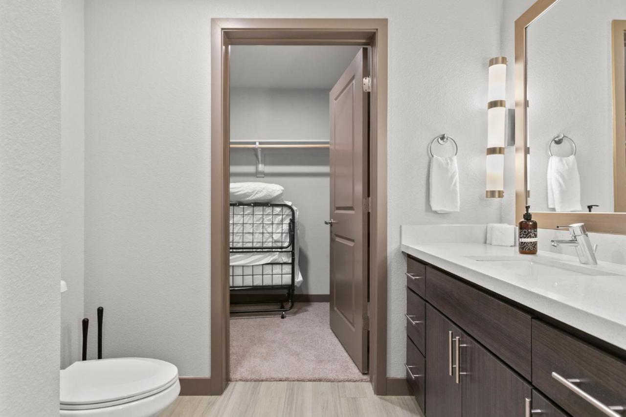 פיניקס Cozysuites Phx Roro Gym, Pool, Pets, Parking! #9 מראה חיצוני תמונה